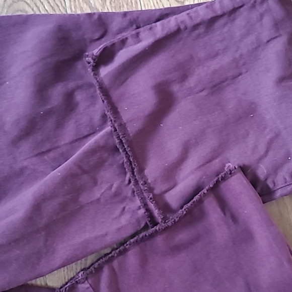 American Eagle Hi-Rise, super stretch, size 14, merlot coloured pants - Picture 6 of 8